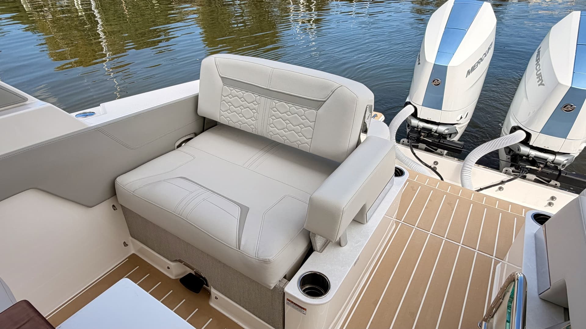 2026 Tiara Yachts 34 LX