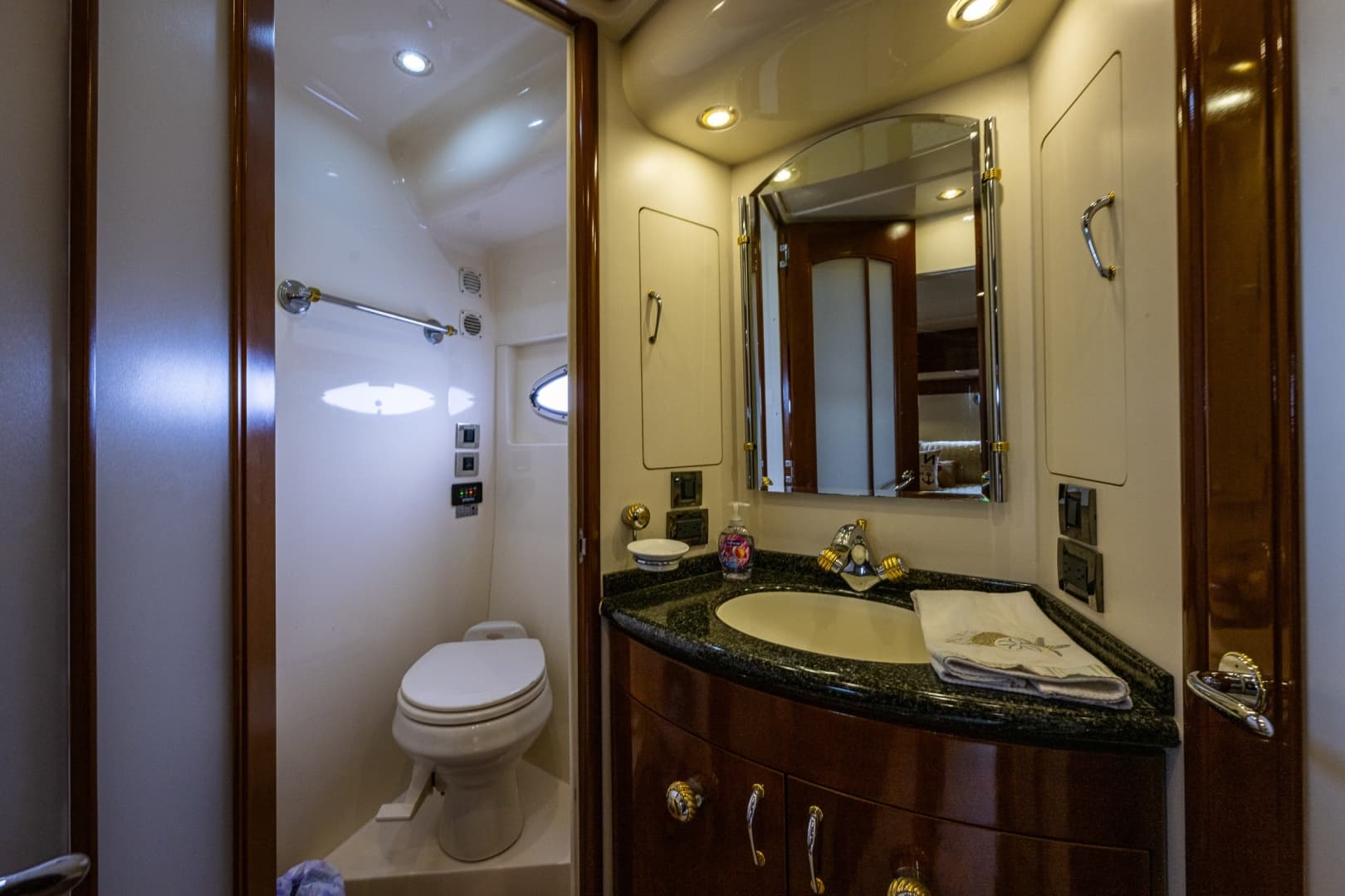 2003 Carver 530 Voyager Pilothouse