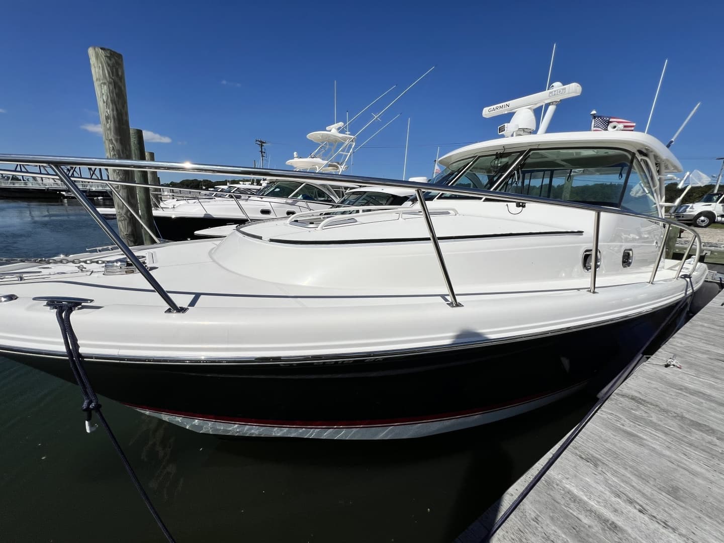 2020 Pursuit 385 Offshore