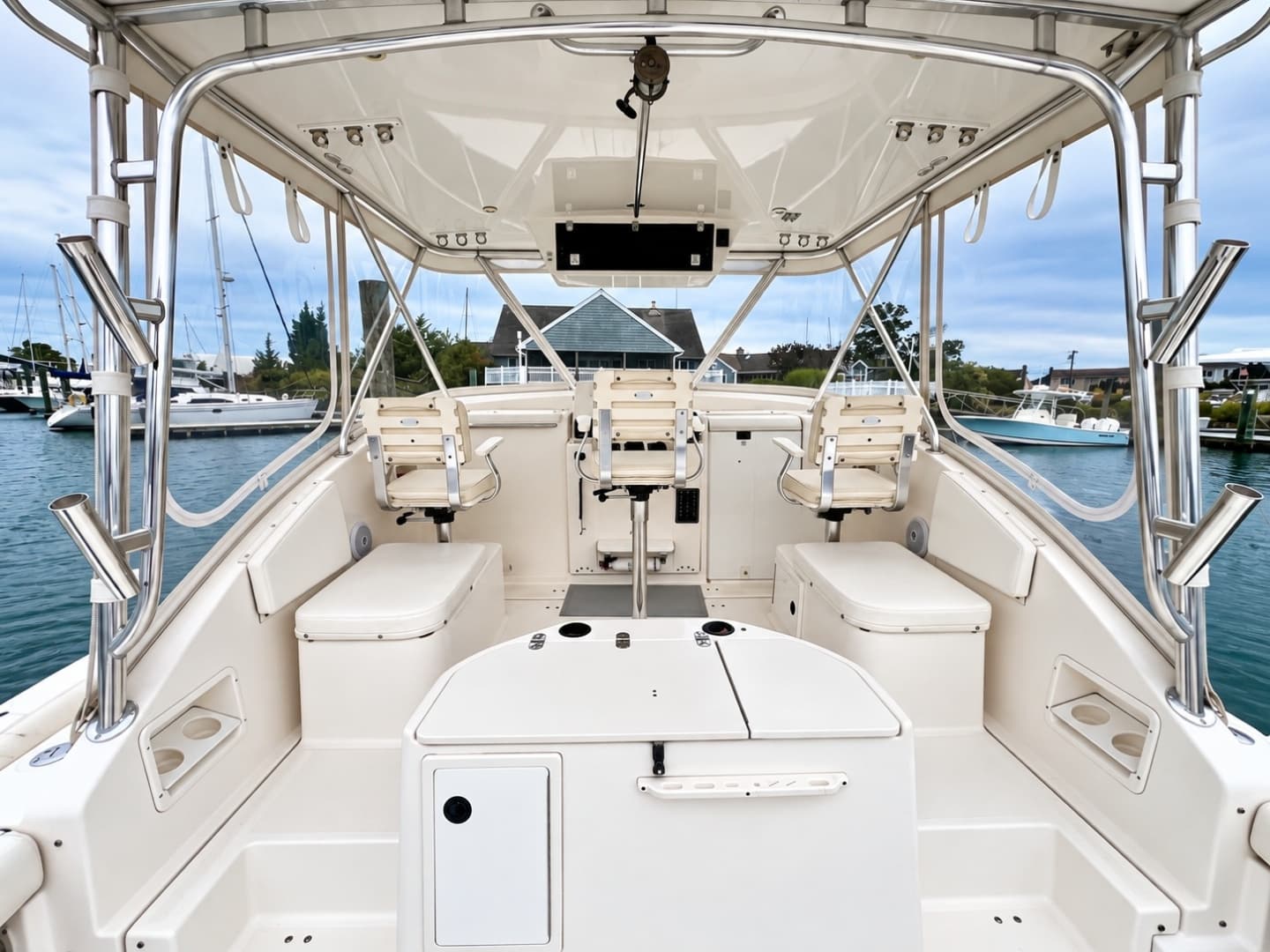 2003 Pursuit 3000 Offshore