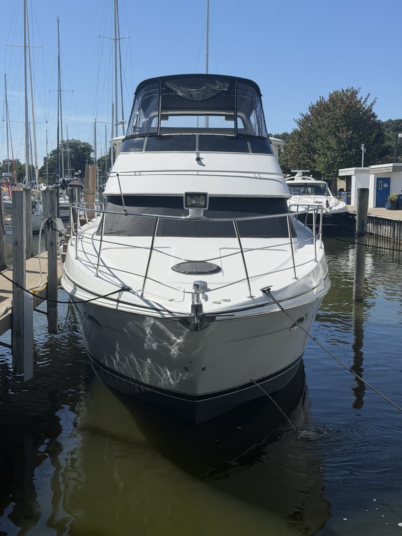 2000 Carver 396 Motor Yacht
