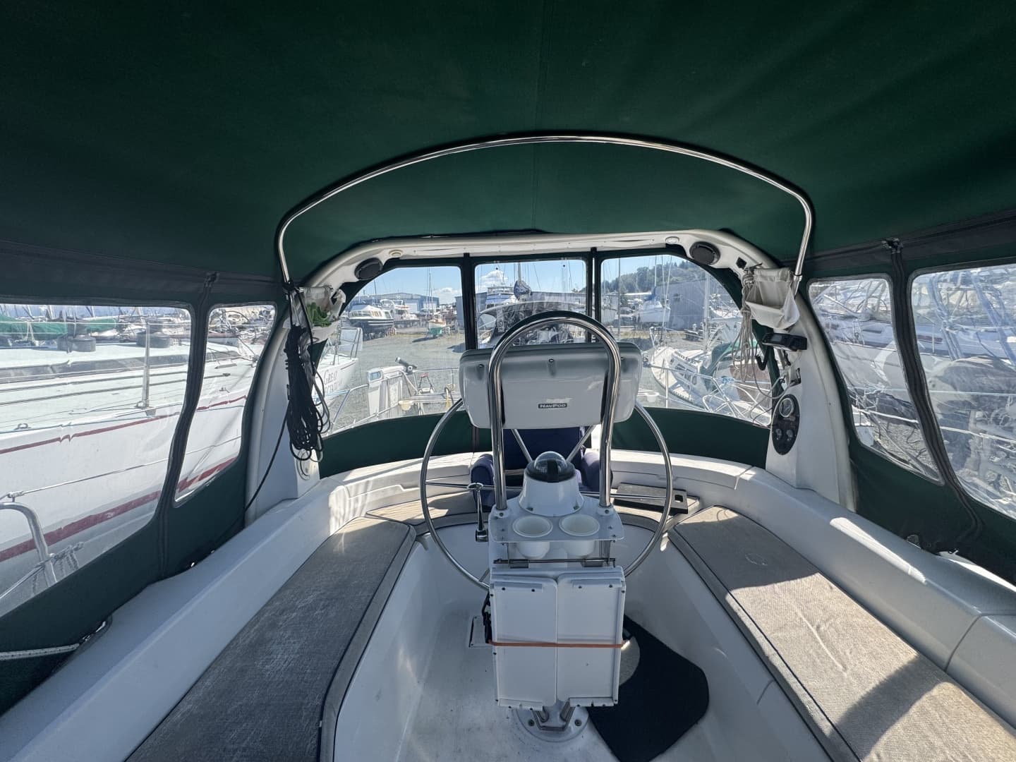 1999 Hunter 420