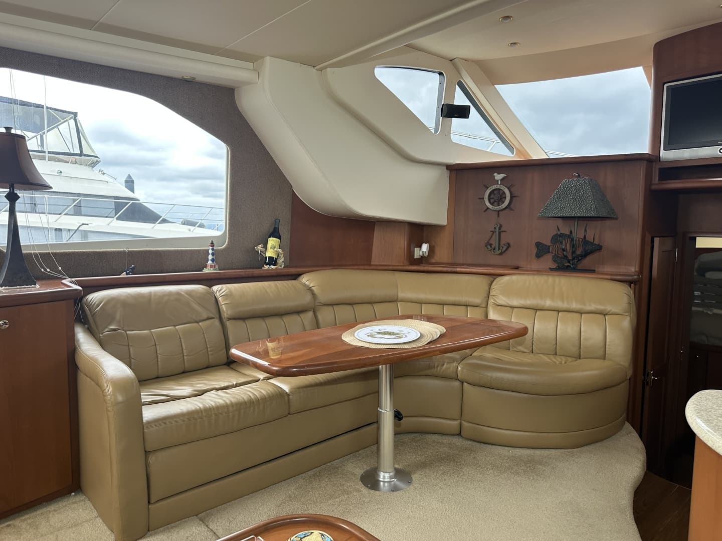 2005 Silverton 43 Motor Yacht
