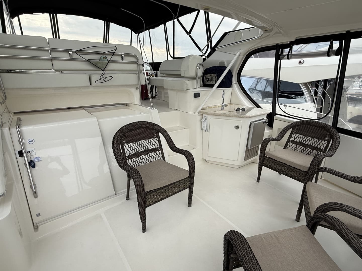 2005 Silverton 43 Motor Yacht