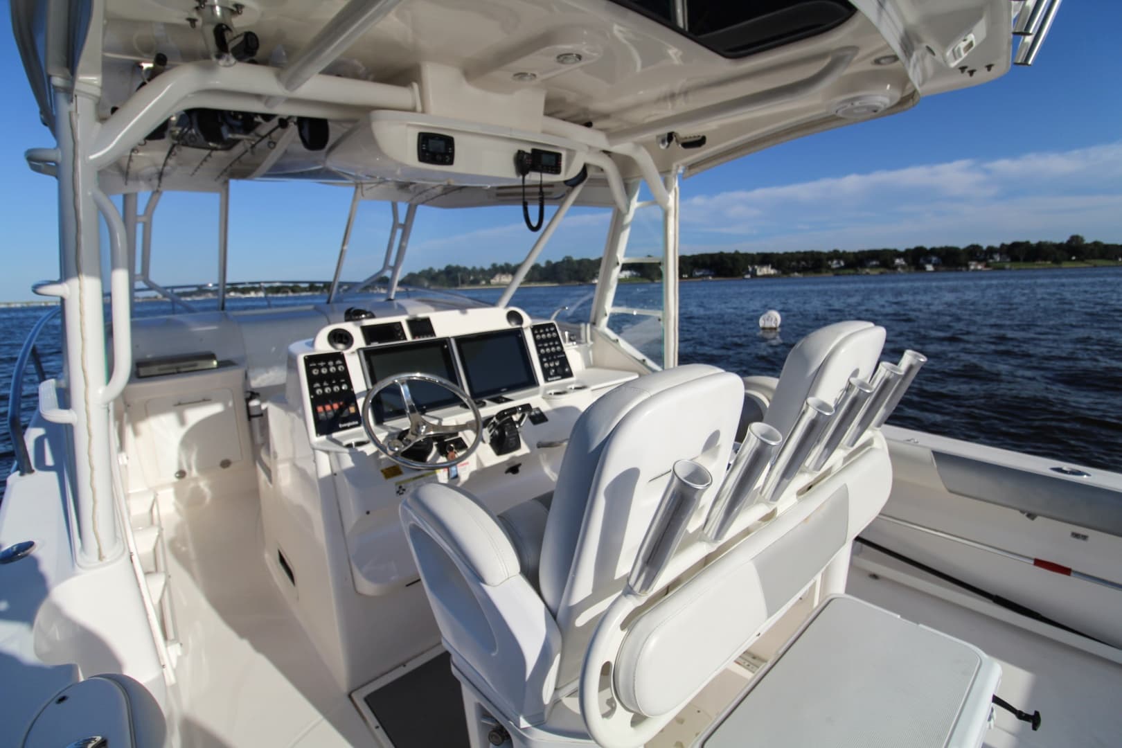 2014 Everglades 350LX