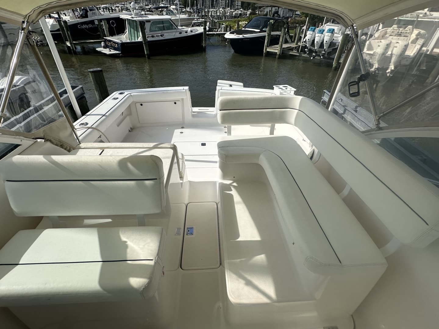 2005 Tiara Yachts 2900 Coronet