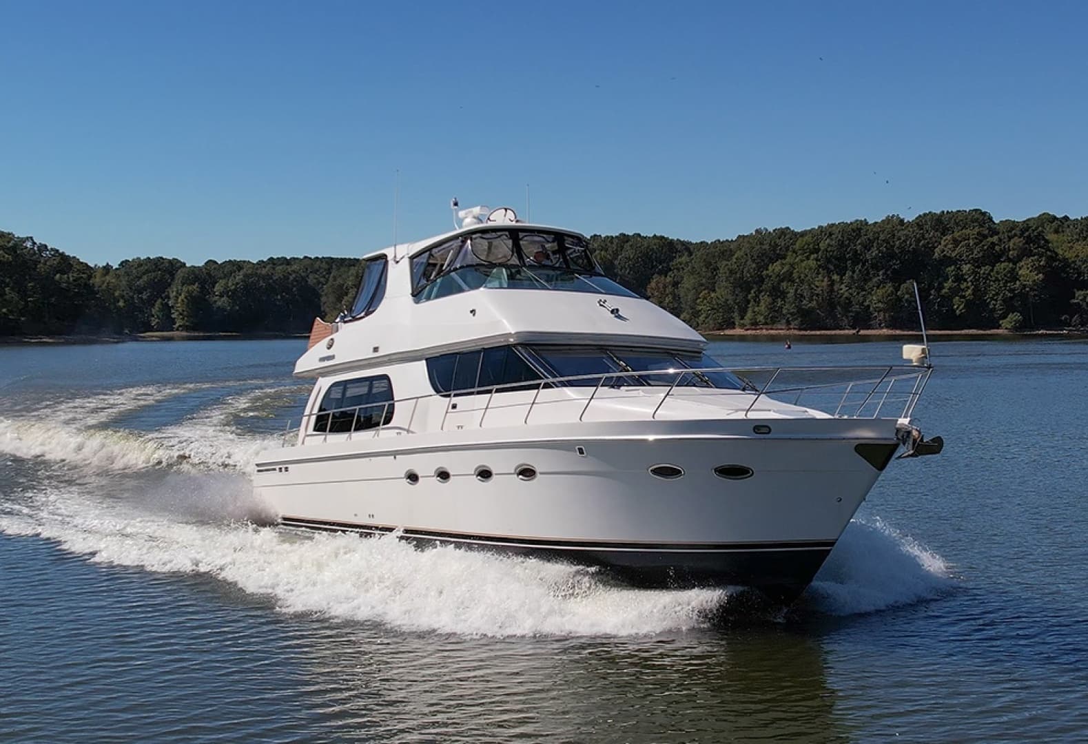 Stbd bow profile