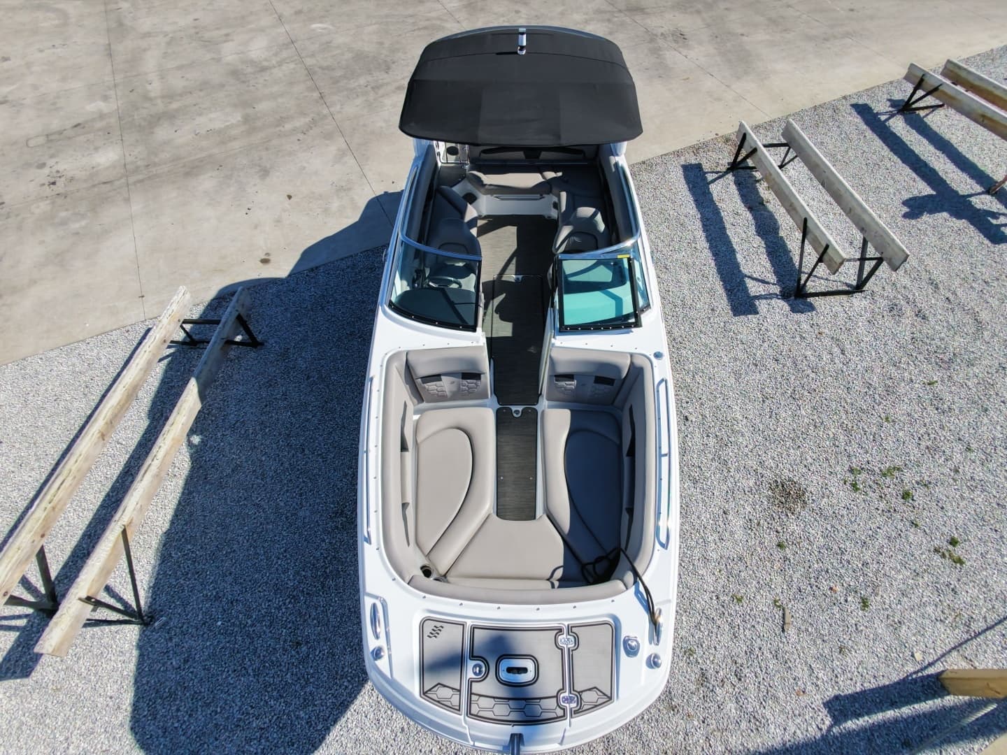 2022 Four Winns HD8