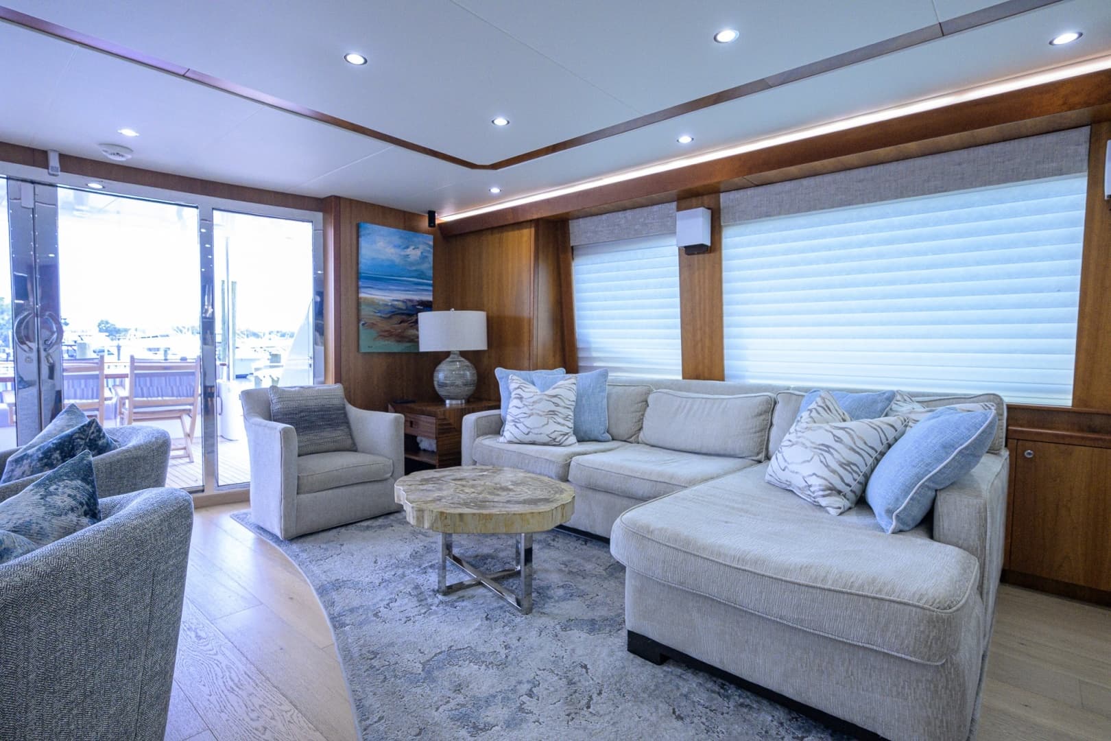 2013 Hatteras 80 Motor Yacht