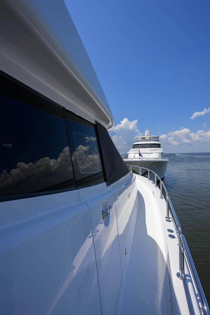2013 Hatteras 80 Motor Yacht