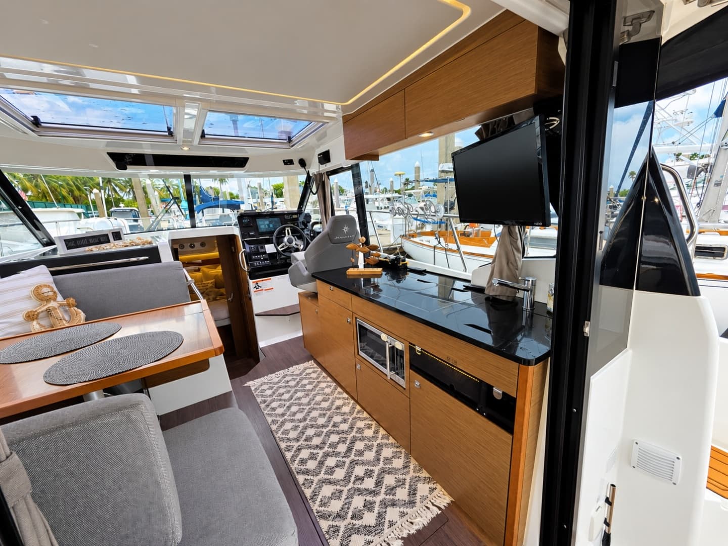 2020 Jeanneau NC 1095