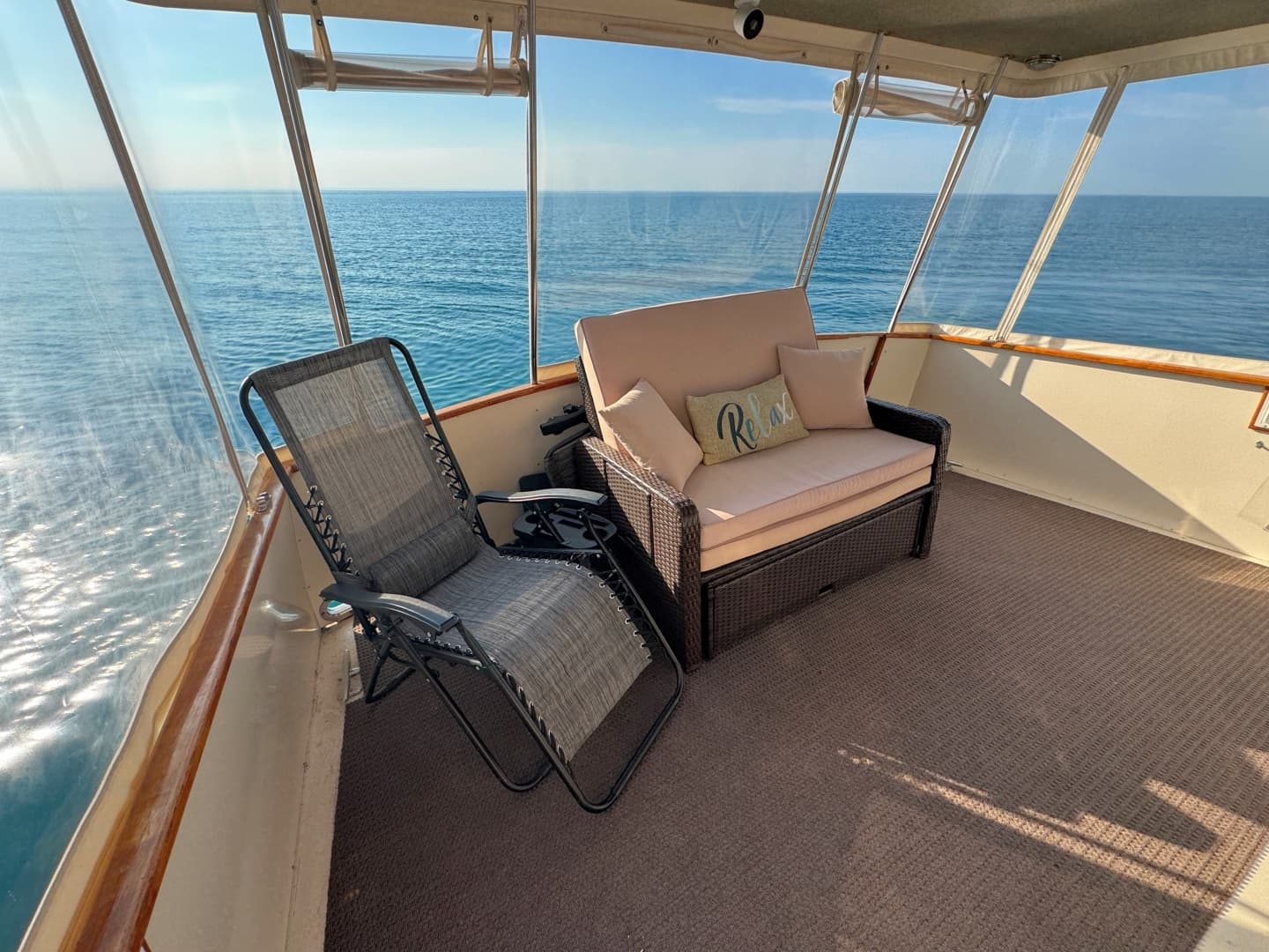 1985 Ocean Yachts 46 Sunliner