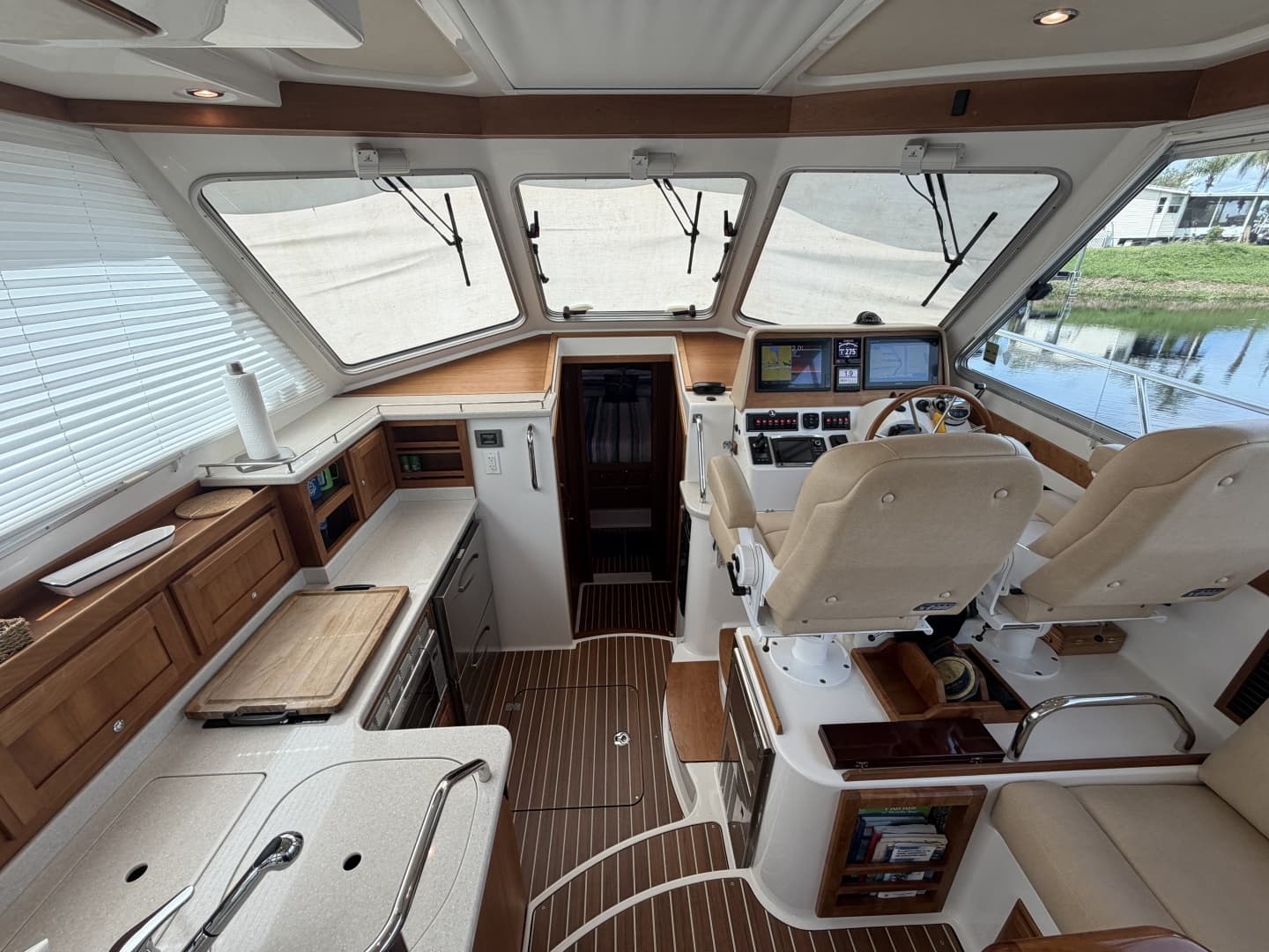 2017 Back Cove 37