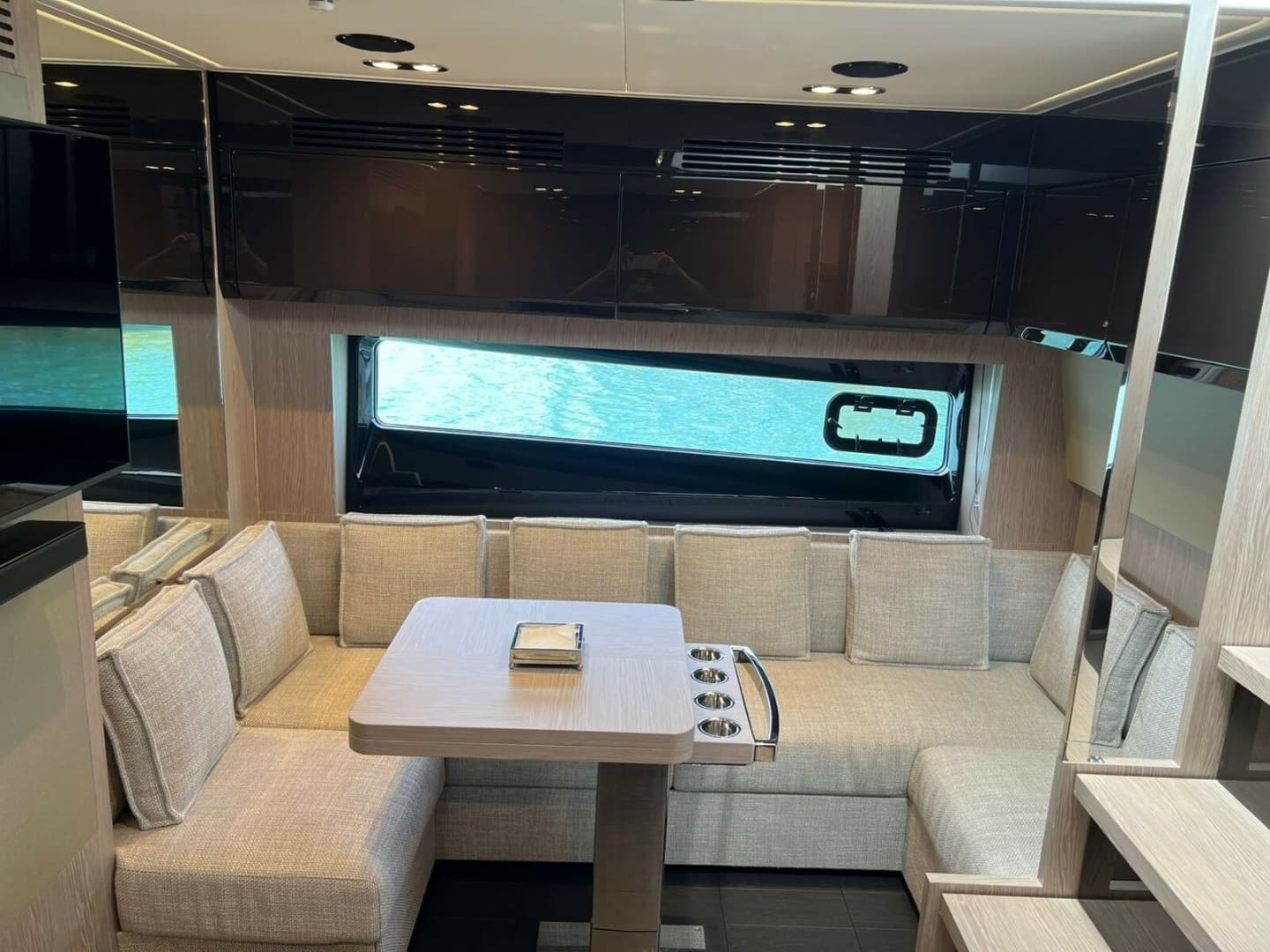 2025 Azimut Atlantis 51