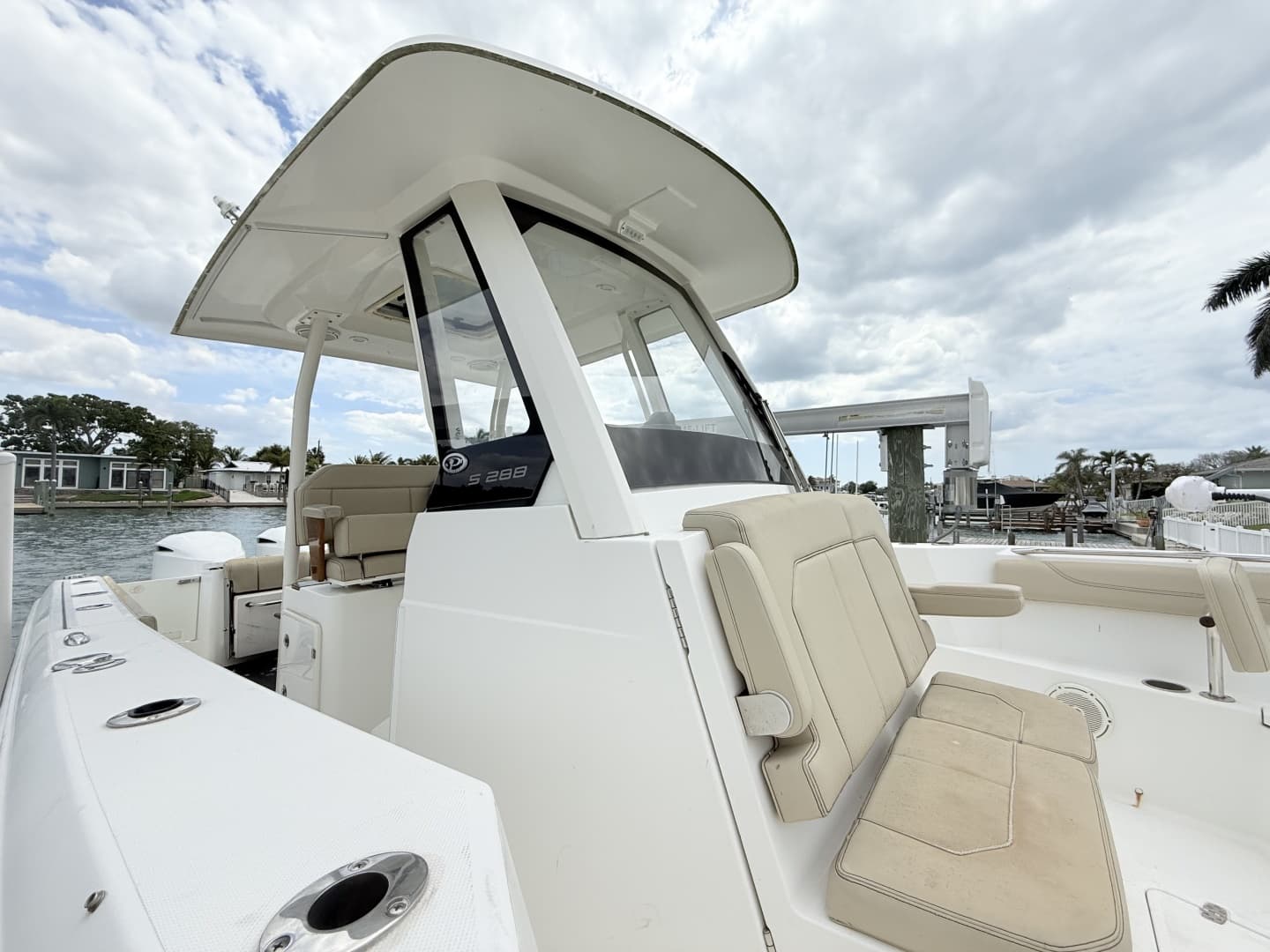 2019 Pursuit S 288 Sport