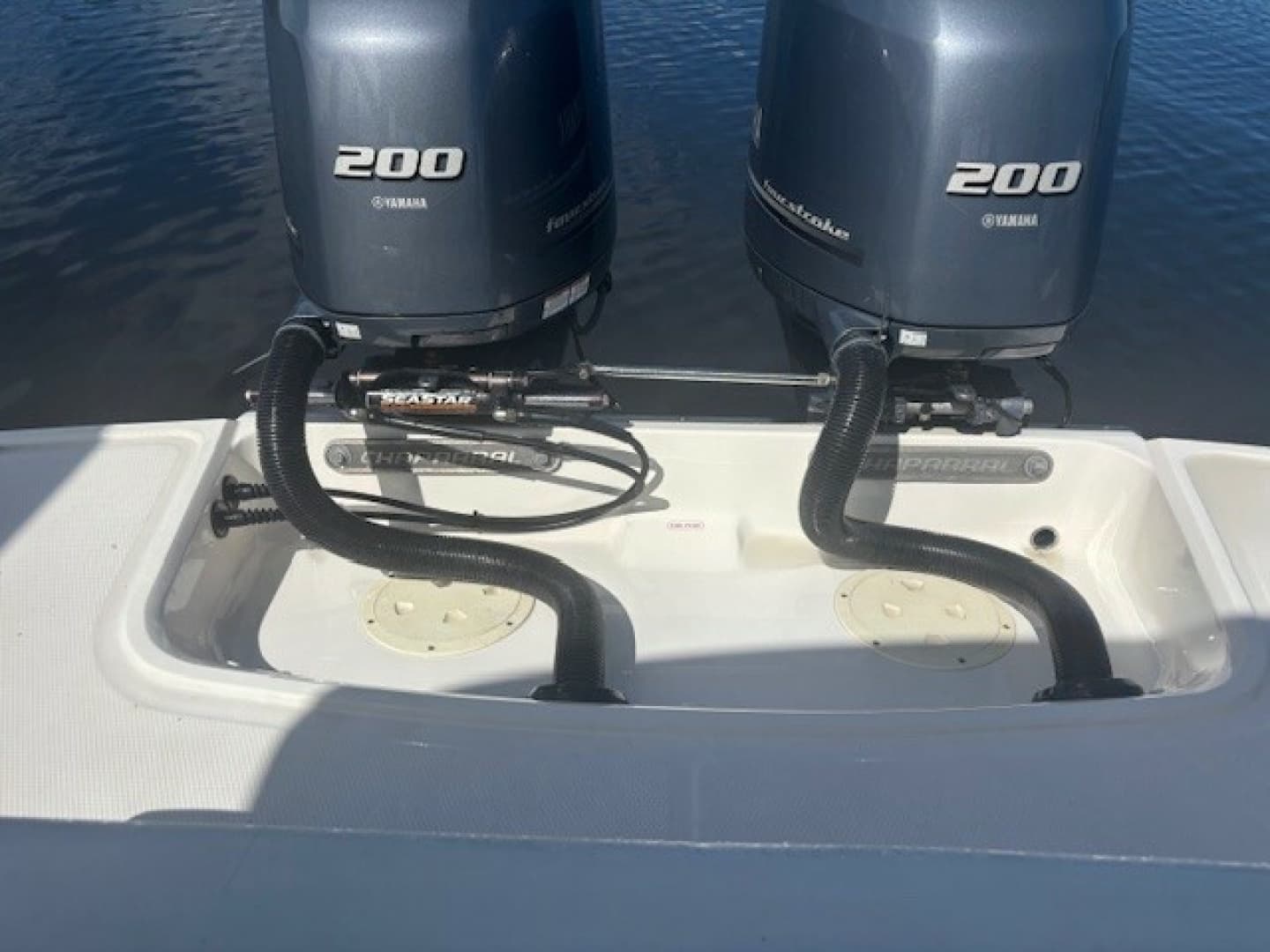 2021 Chaparral 28 OSX