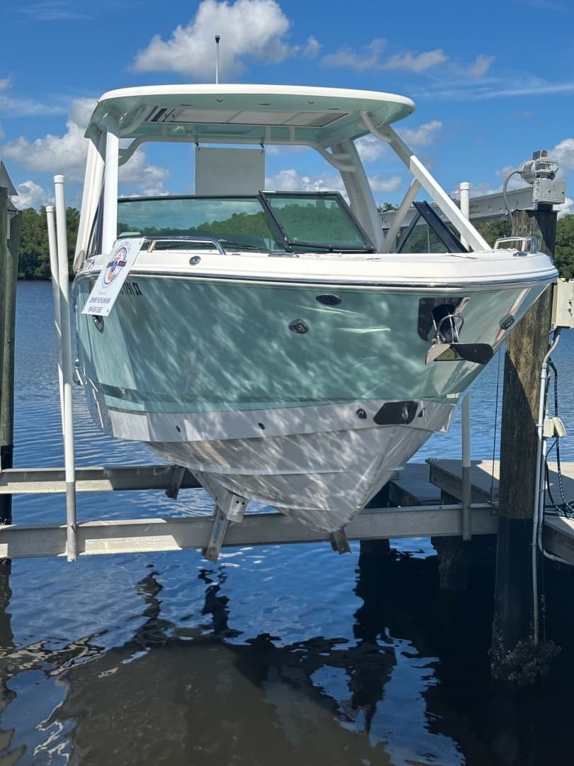 2021 Chaparral 28 OSX