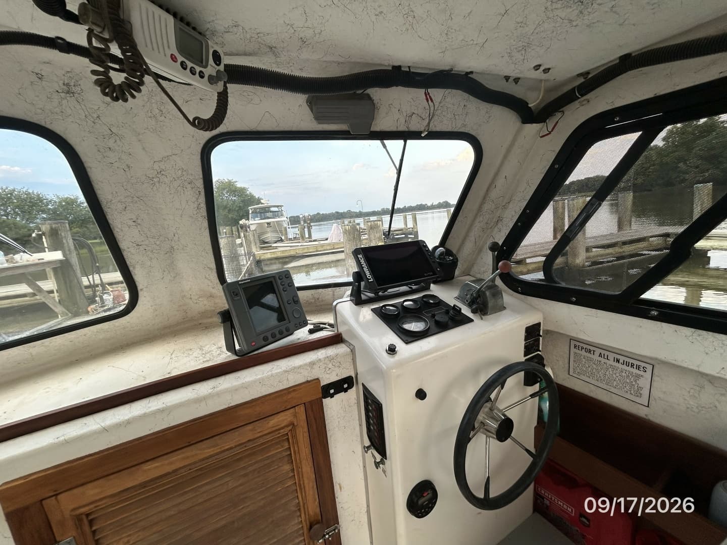 31' Markley/Big Jack pilothouse helm1