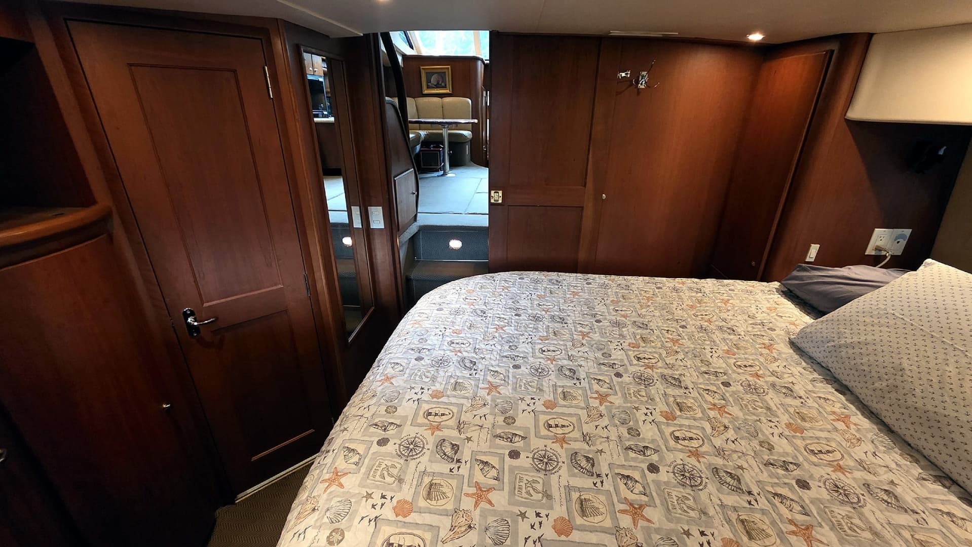 Owners Stateroom Forward