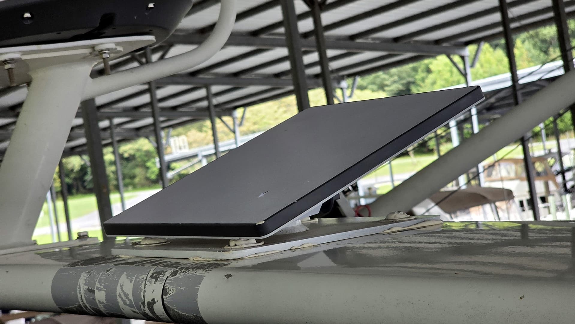 StarLink Satellite System
