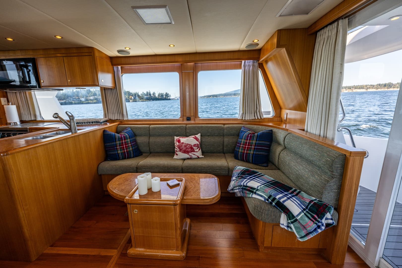 2003 Jefferson 53 Pilothouse