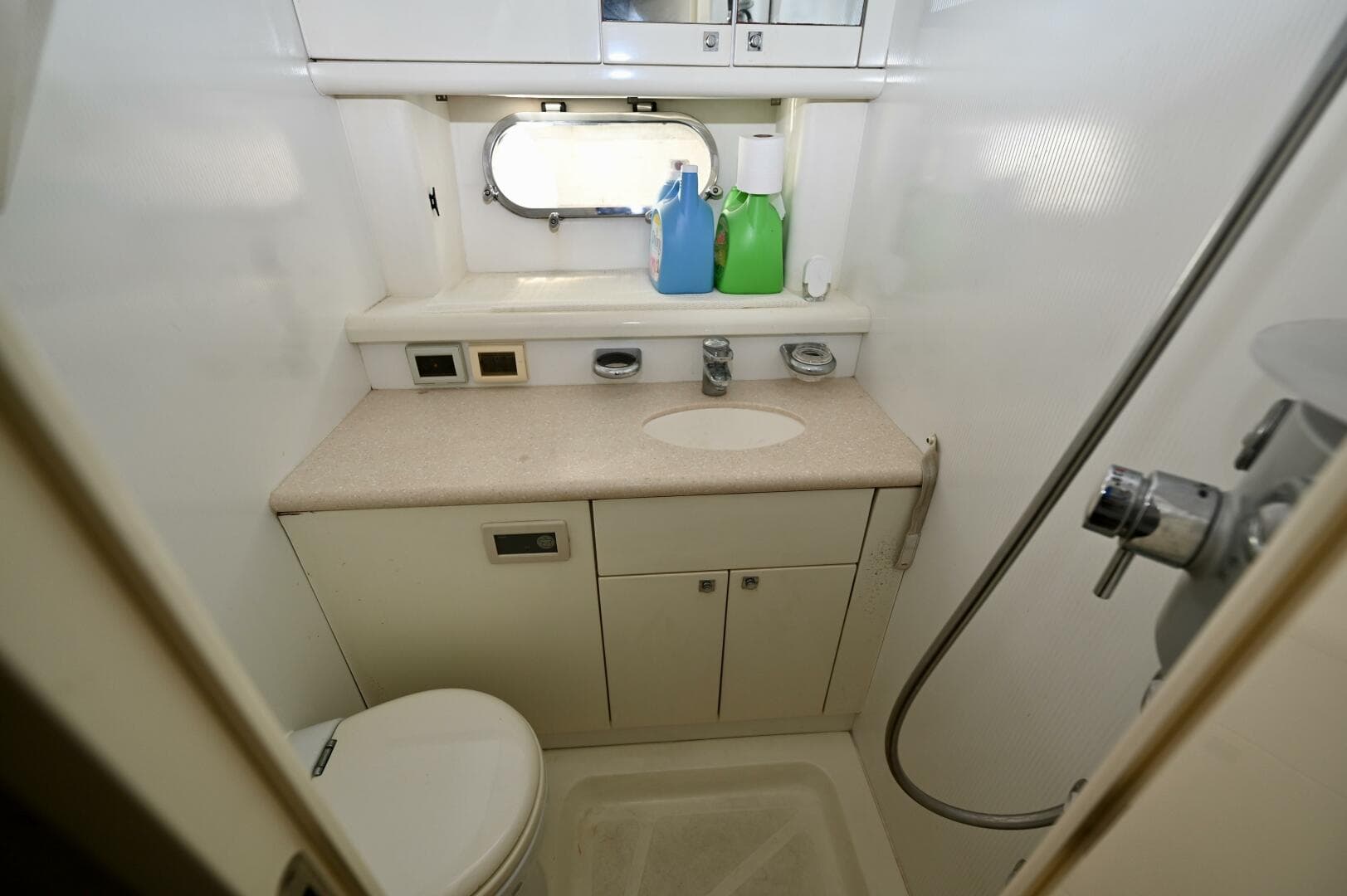 2005 Sunseeker Yacht