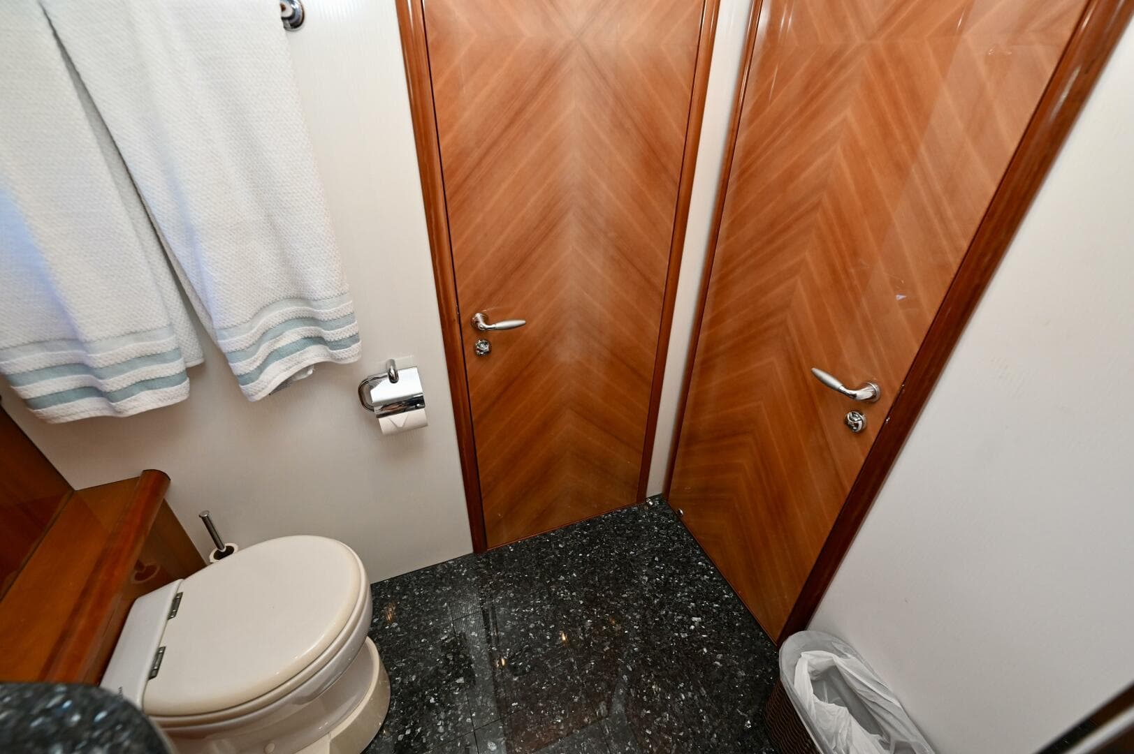 2005 Sunseeker Yacht