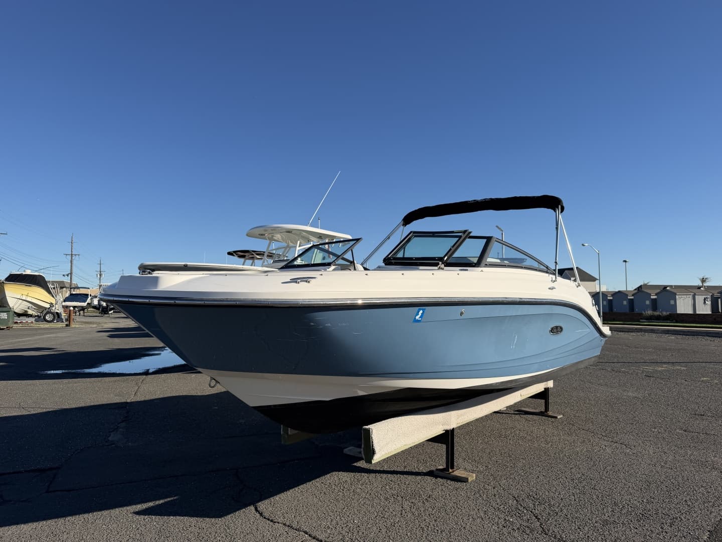 2020 Sea Ray SPX 230 OB