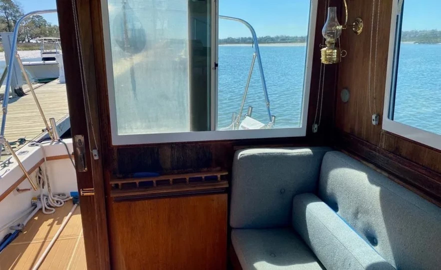 1990 Cape Dory Cruiser