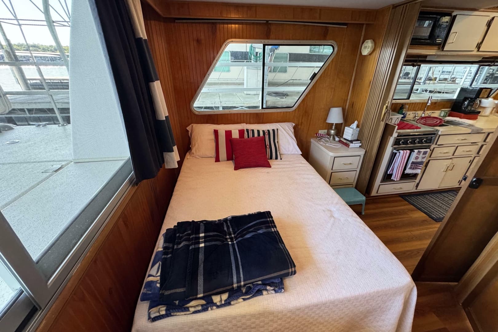 1993 Gibson 44 CABIN YACHT