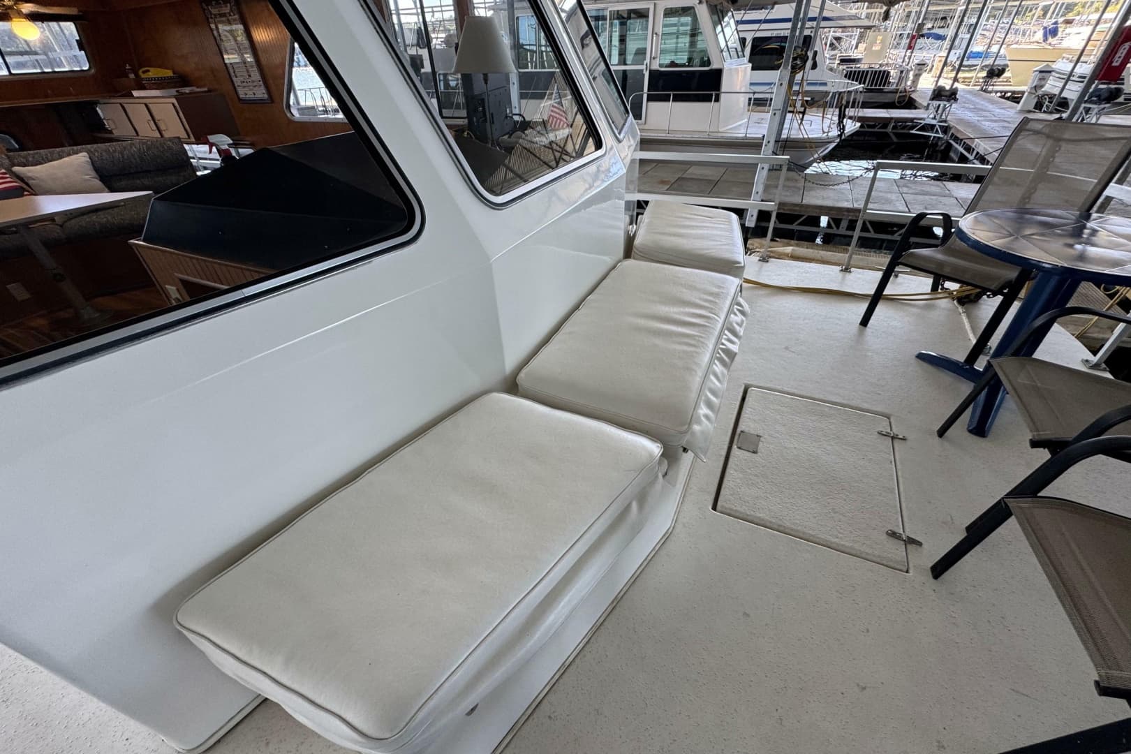 1993 Gibson 44 CABIN YACHT