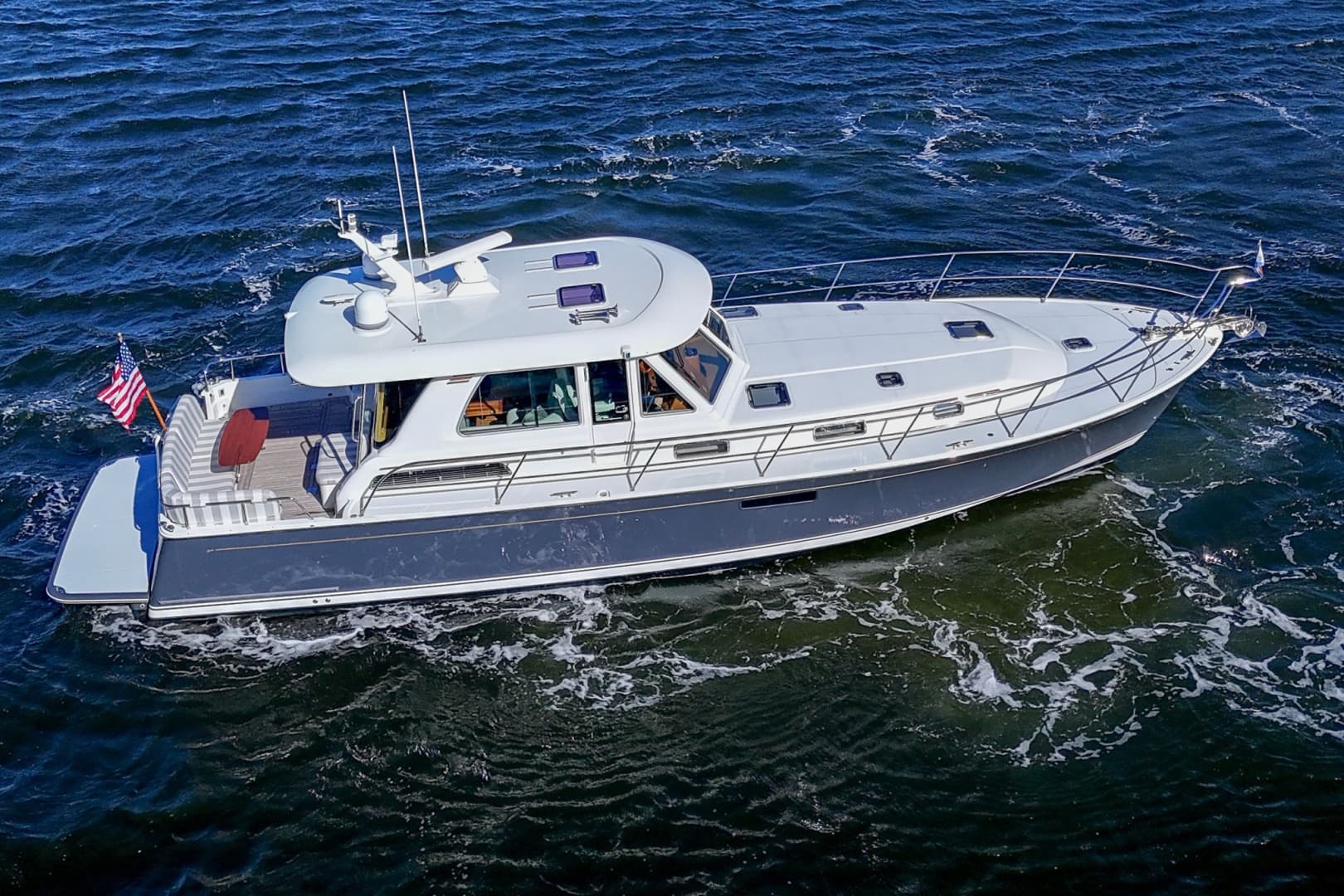 2022 Sabre 48 Salon Express