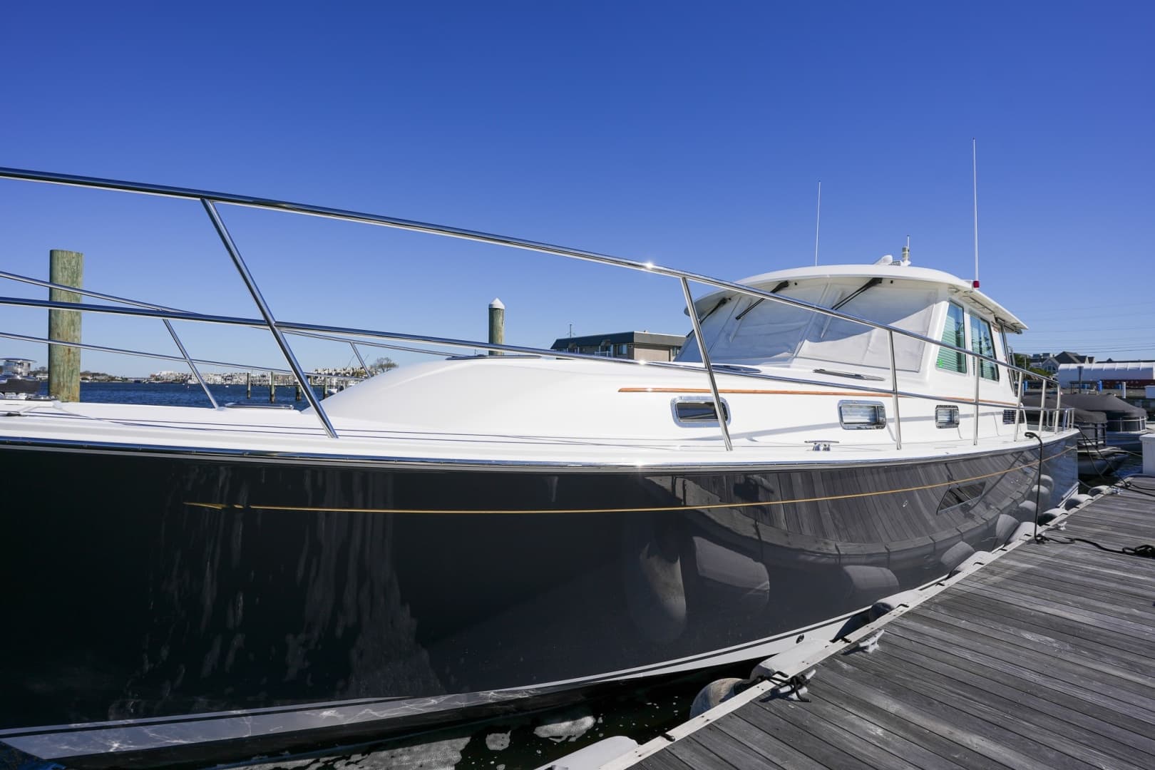 2022 Sabre 48 Salon Express
