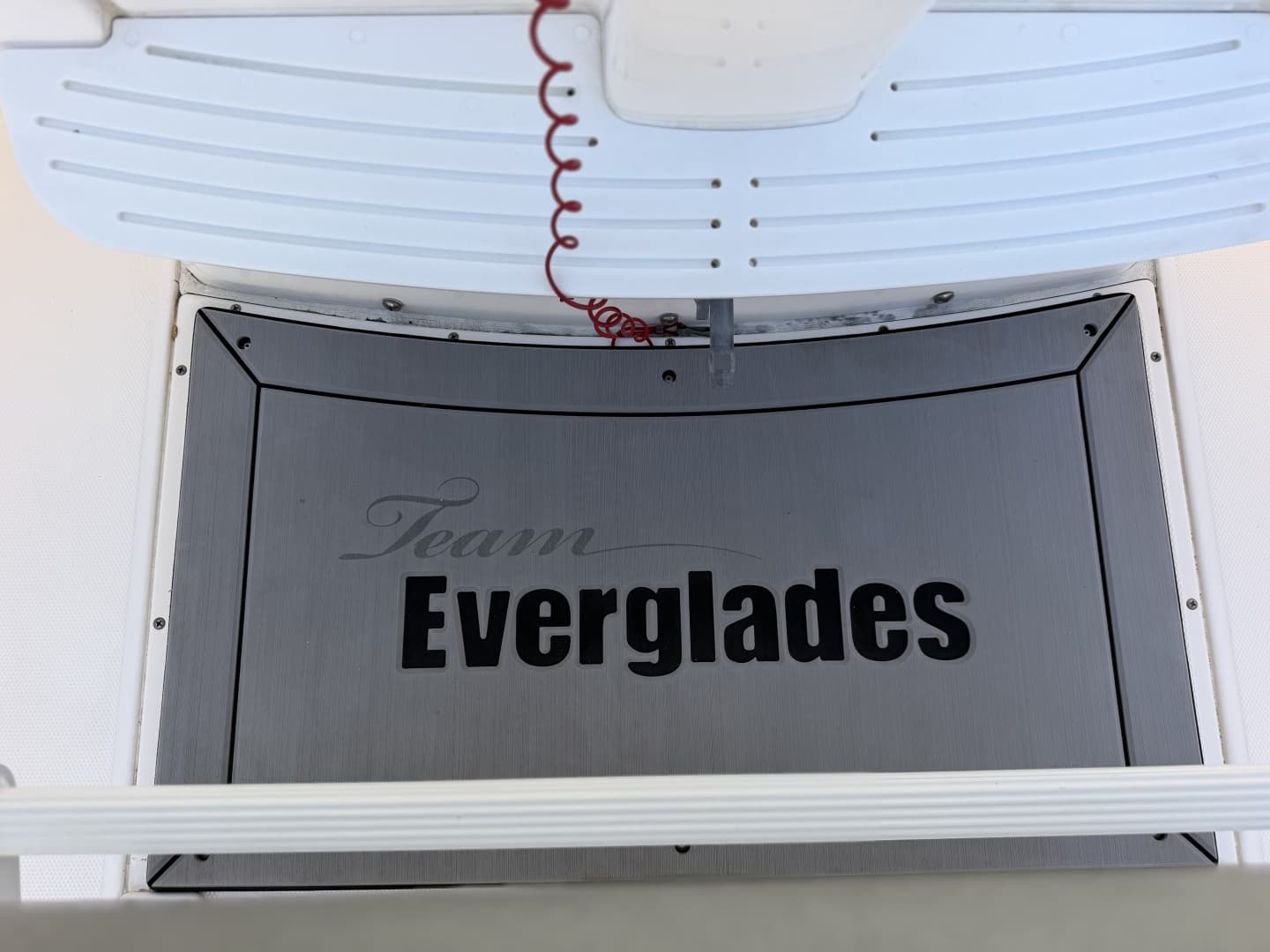 2014 Everglades 230 Center Console