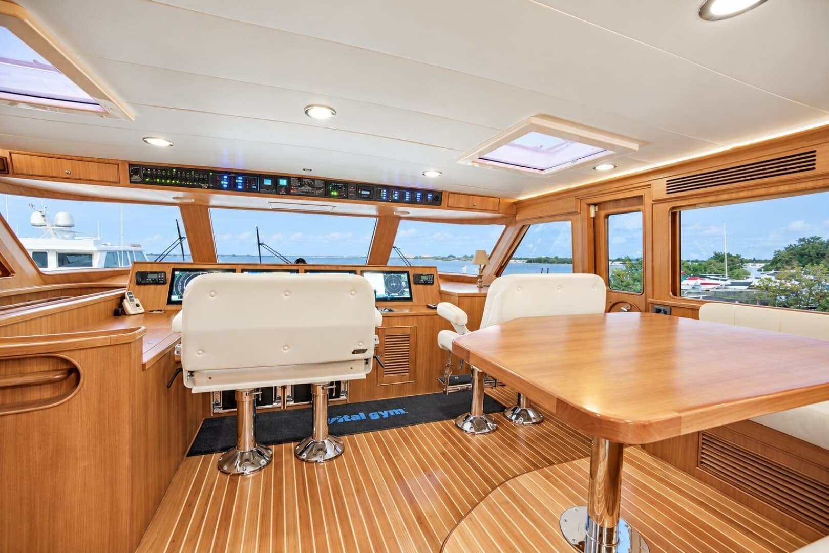 2017 Marlow Explorer 80E-CB