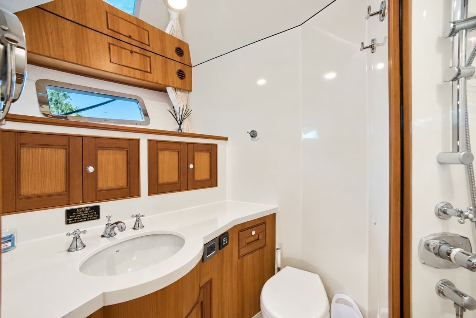 2017 Marlow Explorer 80E-CB