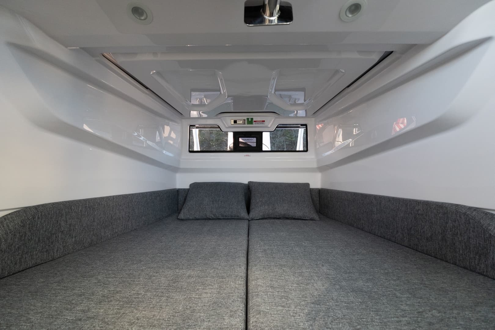 2026 Axopar Cross Cabin