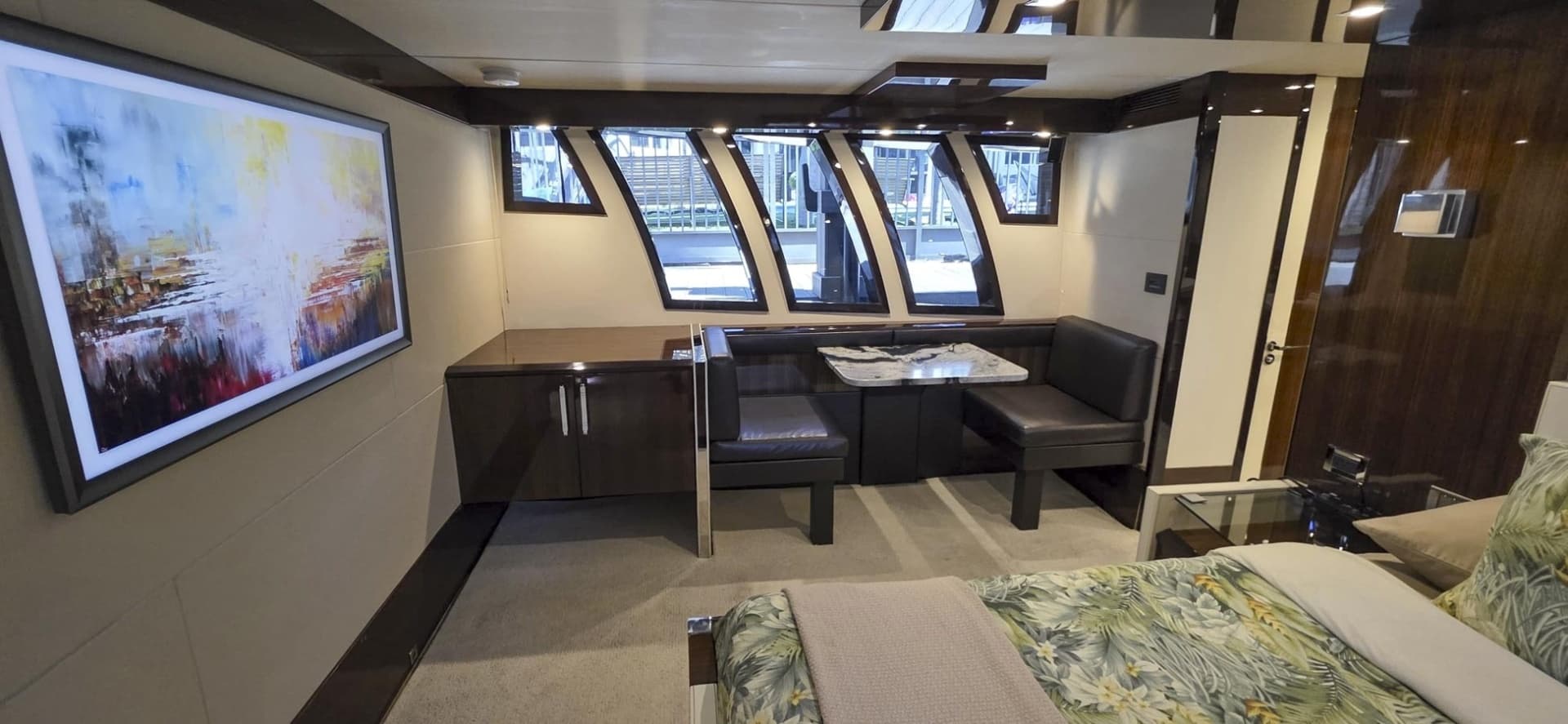 2012 Lazzara Yachts LSX 92