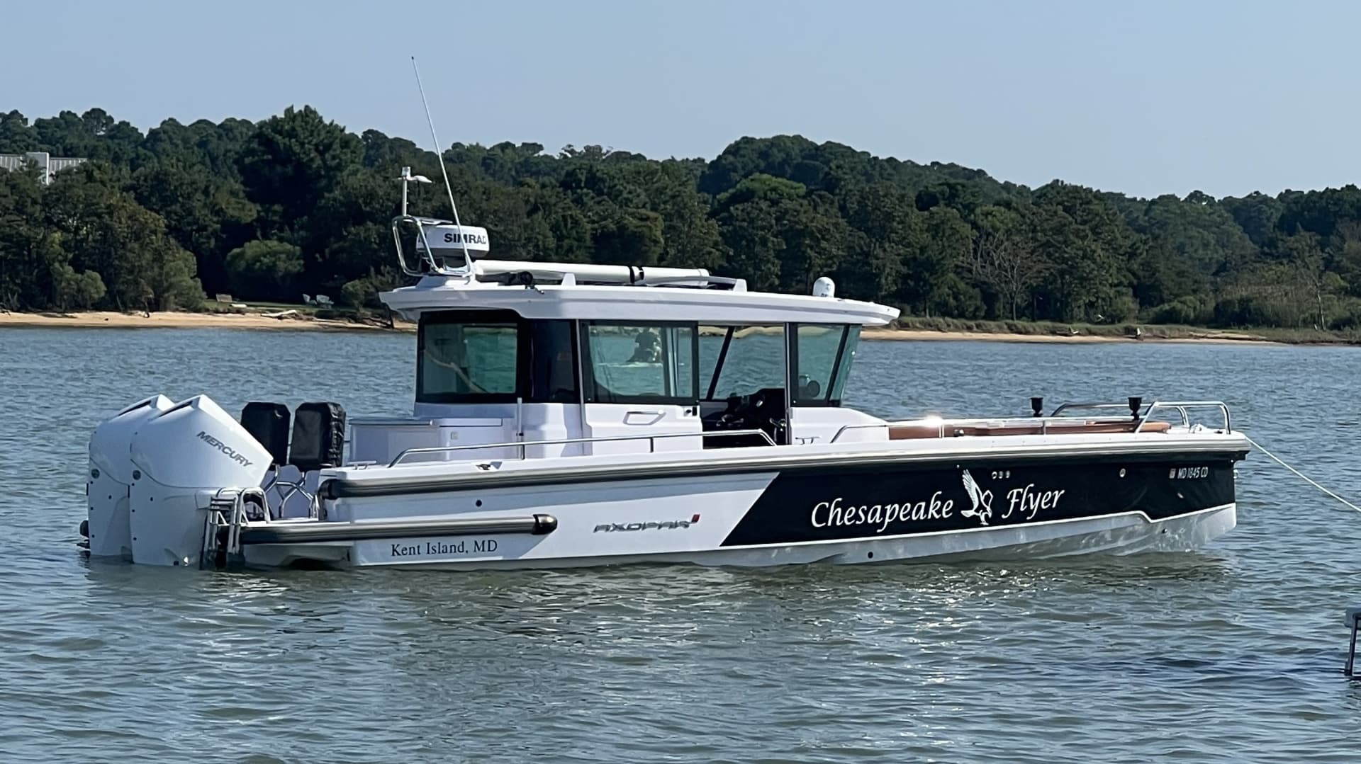 2023 Axopar 28 Cabin w/Wet Bar