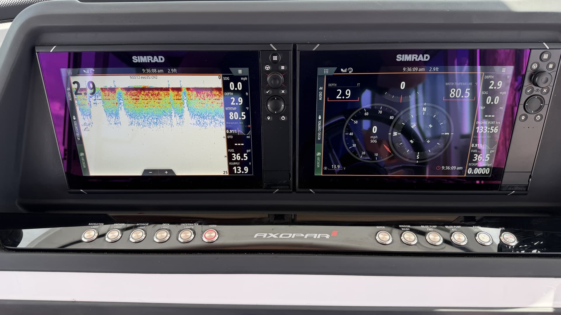 2023 Axopar 28 Cabin w/Wet Bar
