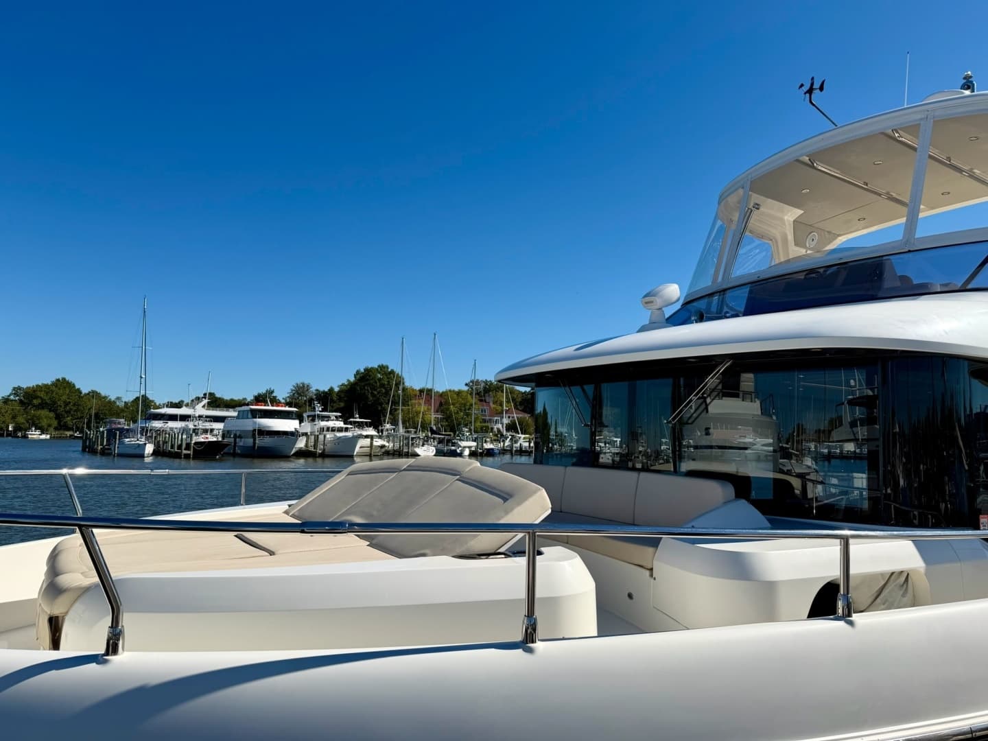 2017 Absolute Navetta 52