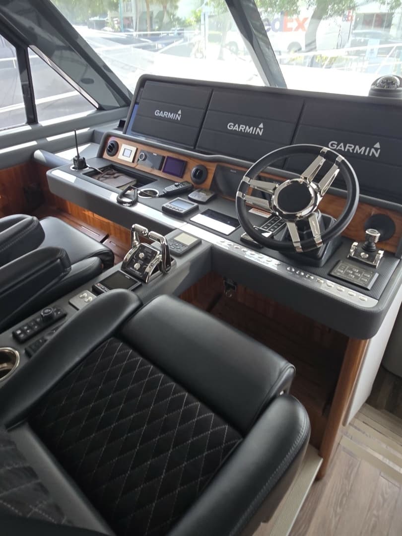 2023 Riviera 645 SUV