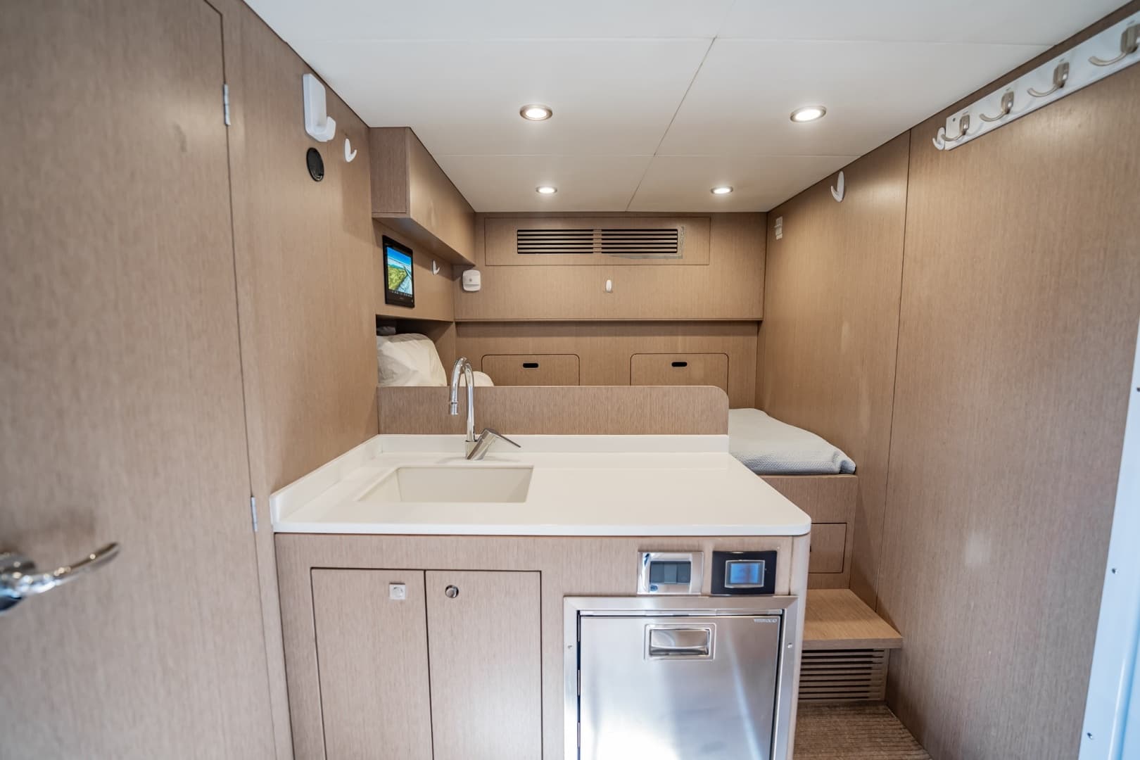2023 Sirena 68