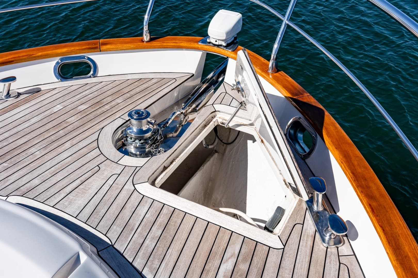 2018 Chris-Craft 44 Commander