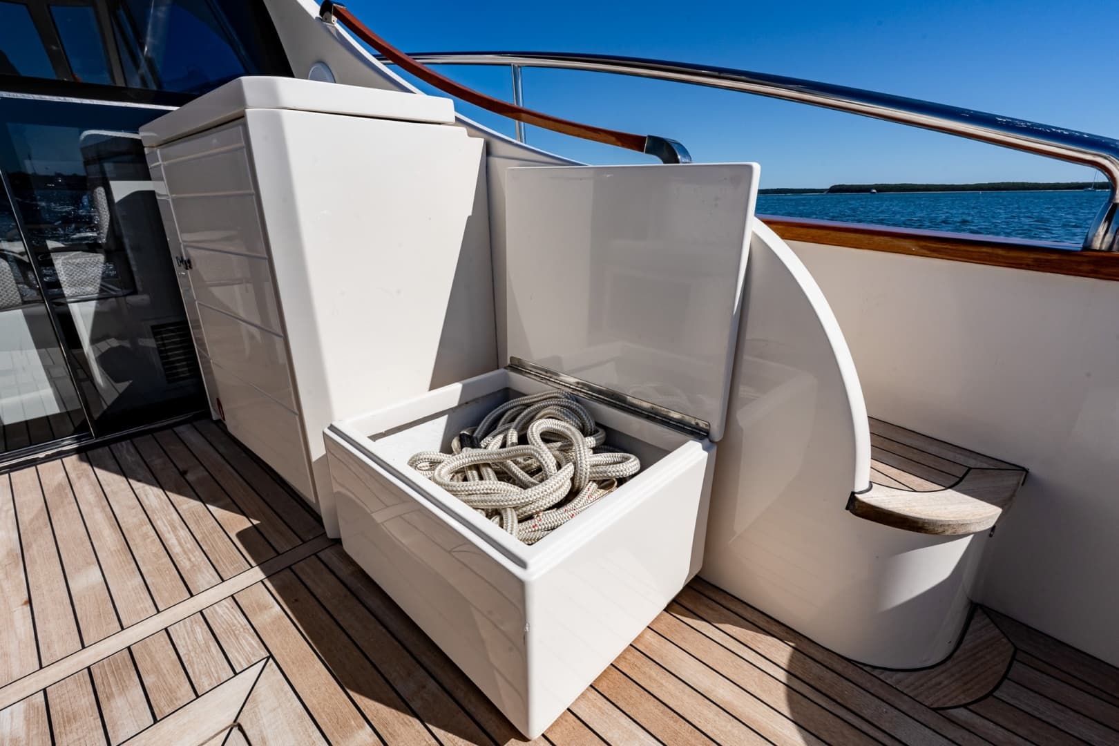2018 Chris-Craft 44 Commander