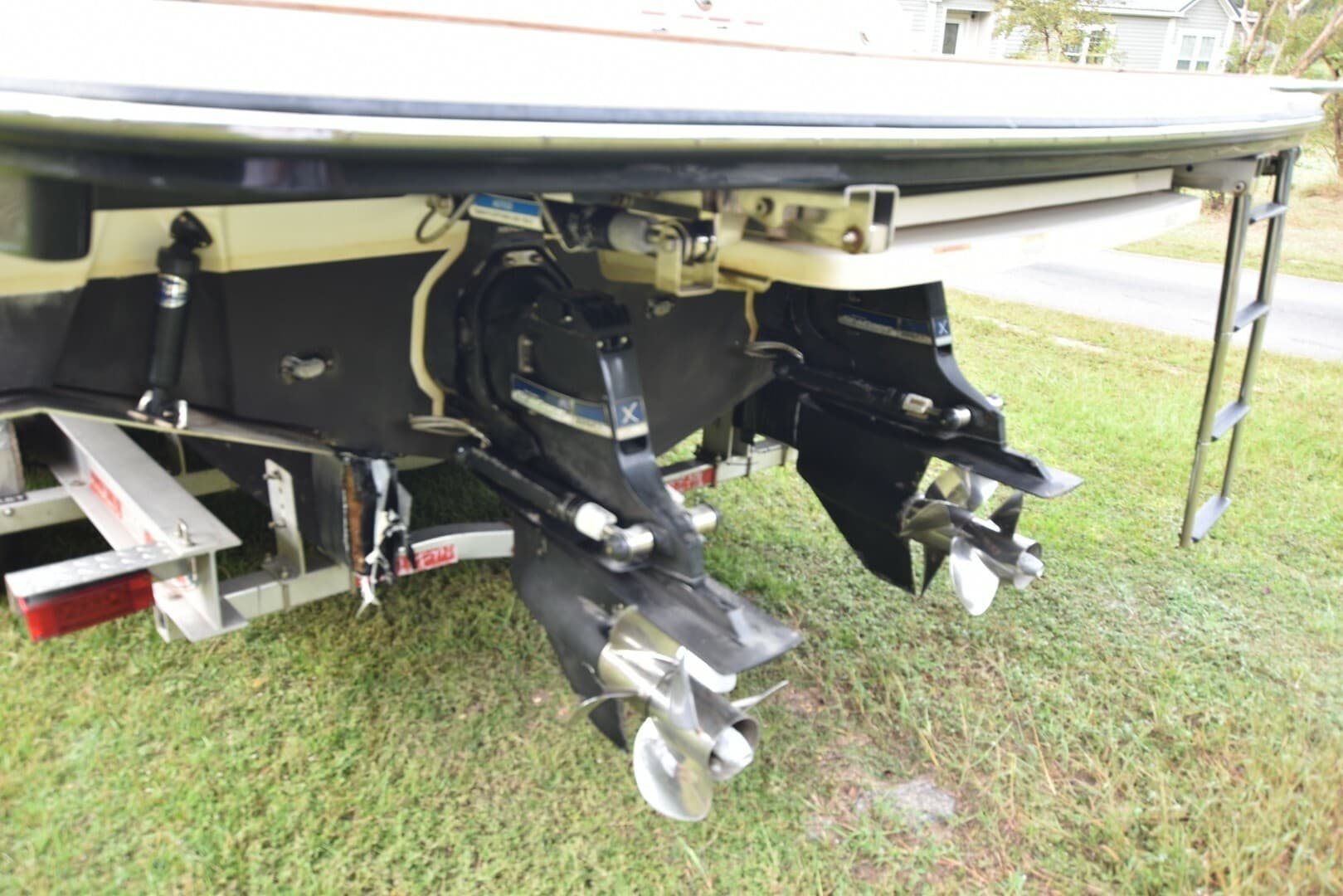 2018 Sea Ray 350SLX
