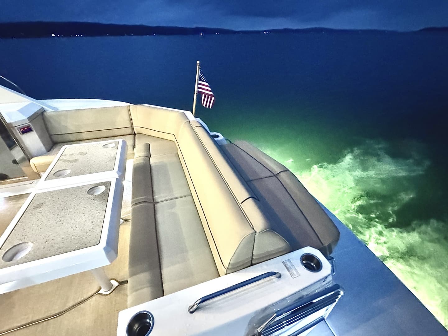 2013 Cruisers Yachts 45 Cantius