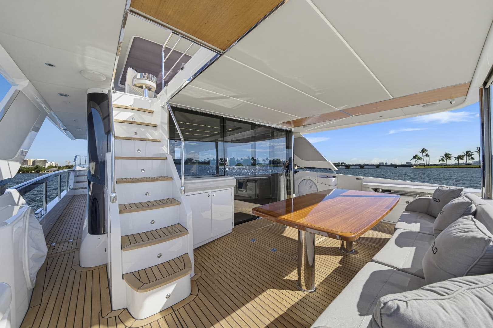 2022 Absolute Navetta 68
