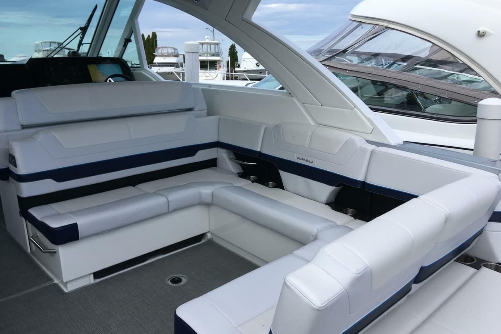 2022 Formula 380 Super Sport Crossover I/O
