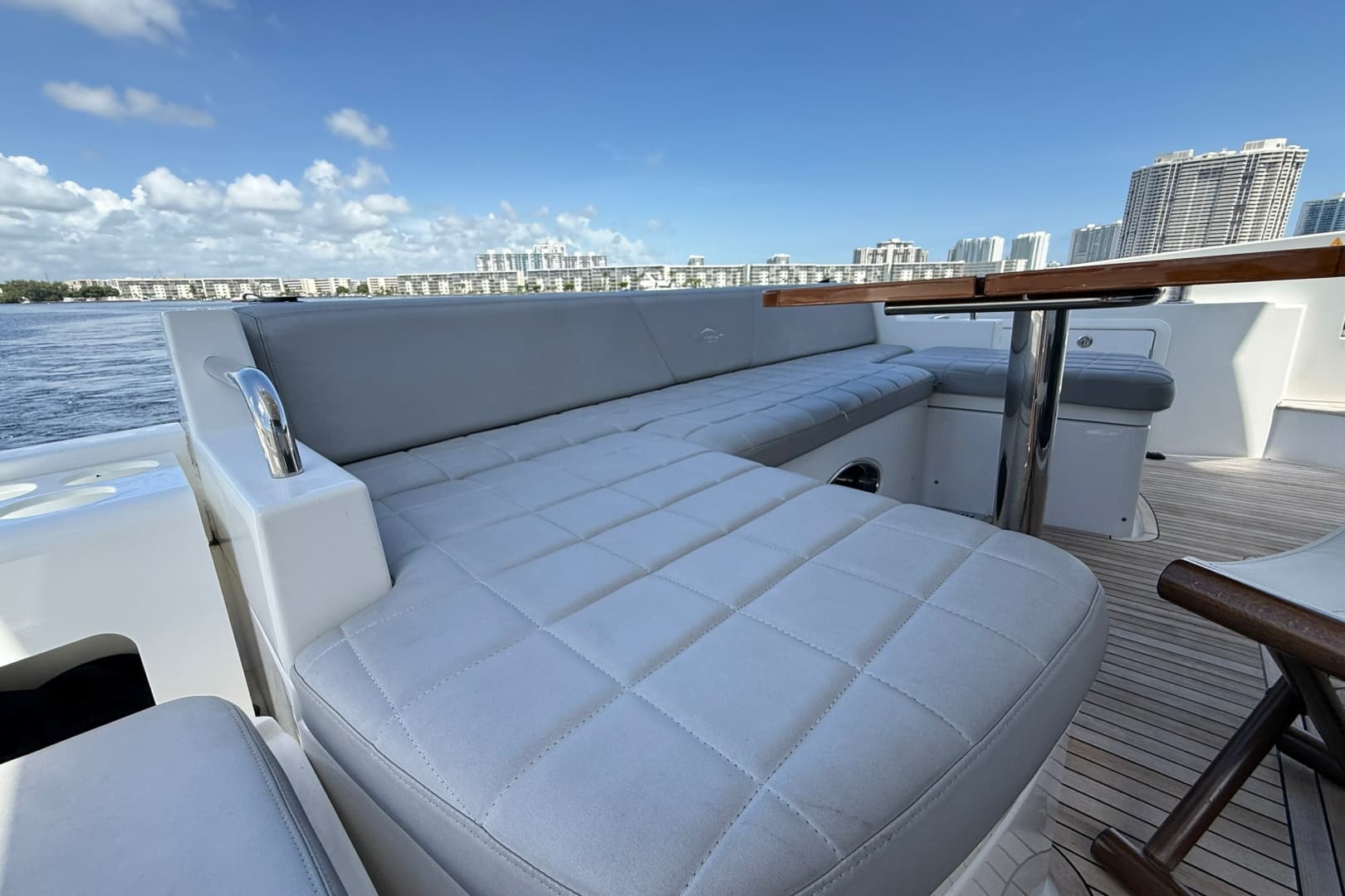 2015 Azimut 54